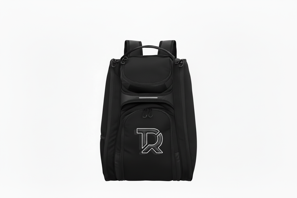 Borsa da padel nera TIERRE con logo TR, vista distante sfondo bianco